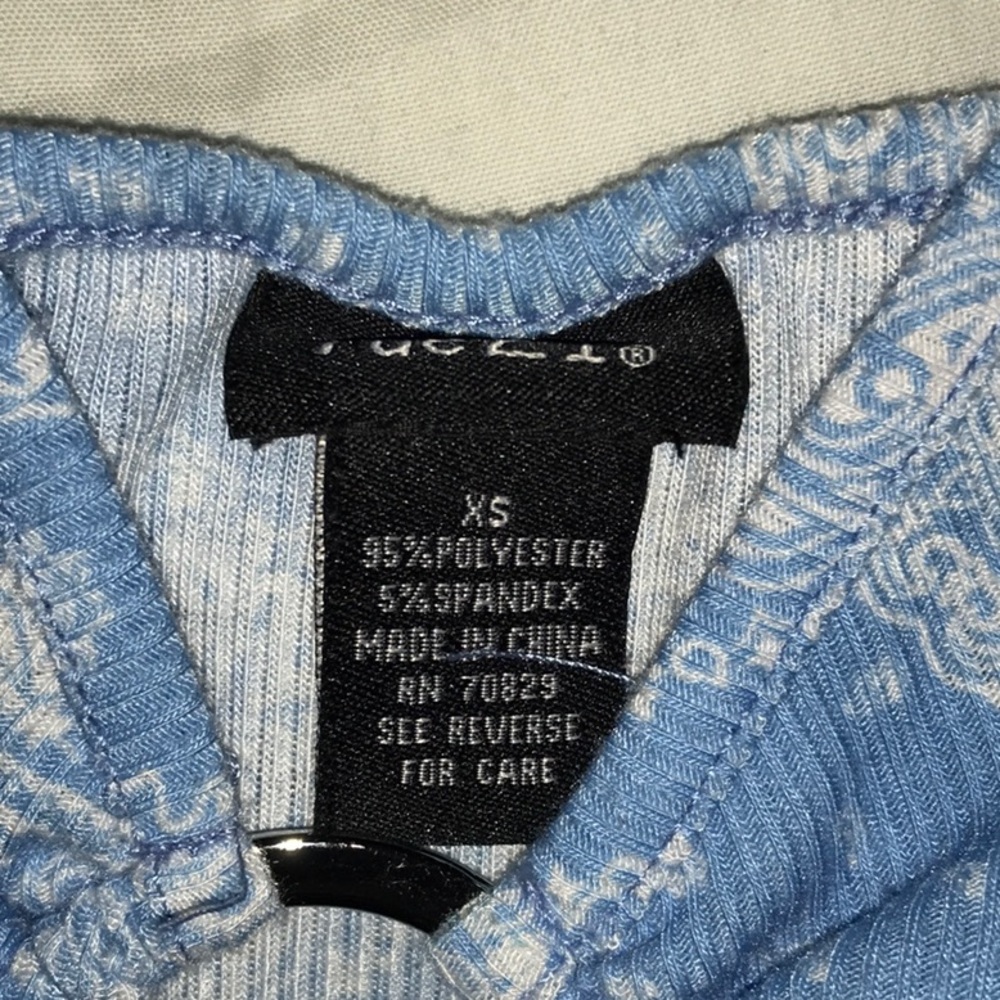 Flower Pattern Crop top - Picture 3 of 4